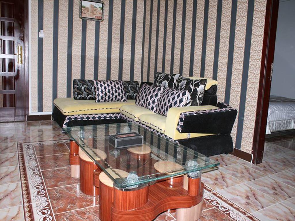 Royal Suites Hotel Нуакшот Екстер'єр фото