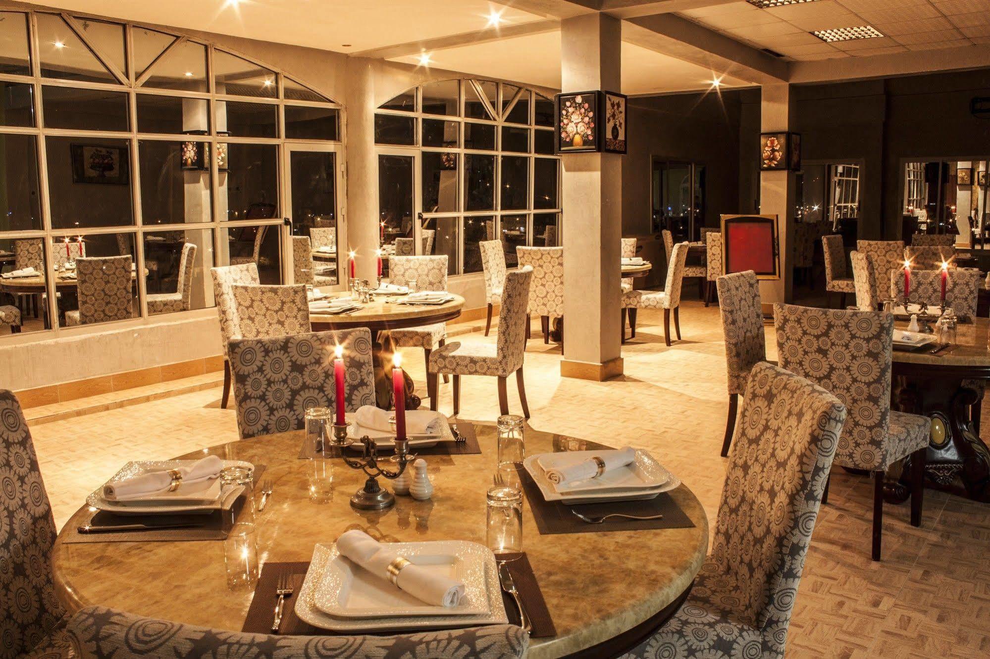 Royal Suites Hotel Нуакшот Екстер'єр фото