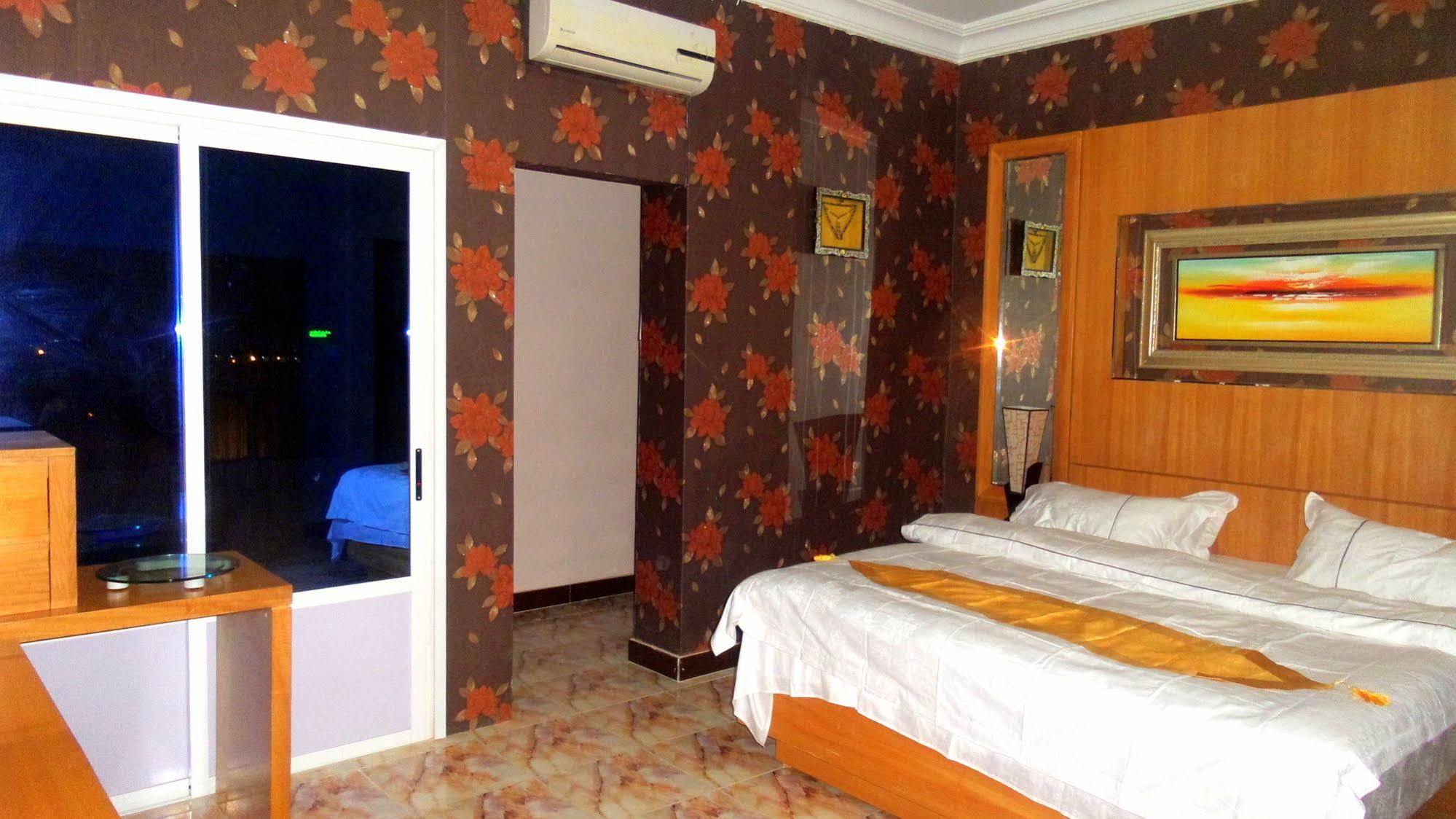 Royal Suites Hotel Нуакшот Екстер'єр фото